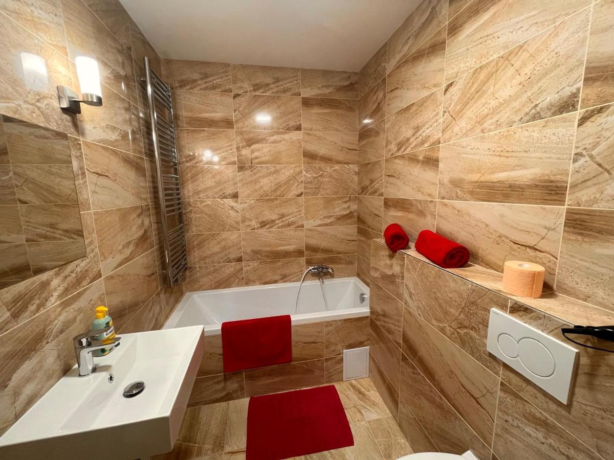 Amazing Apartment Zborovska 프라하 외부 사진