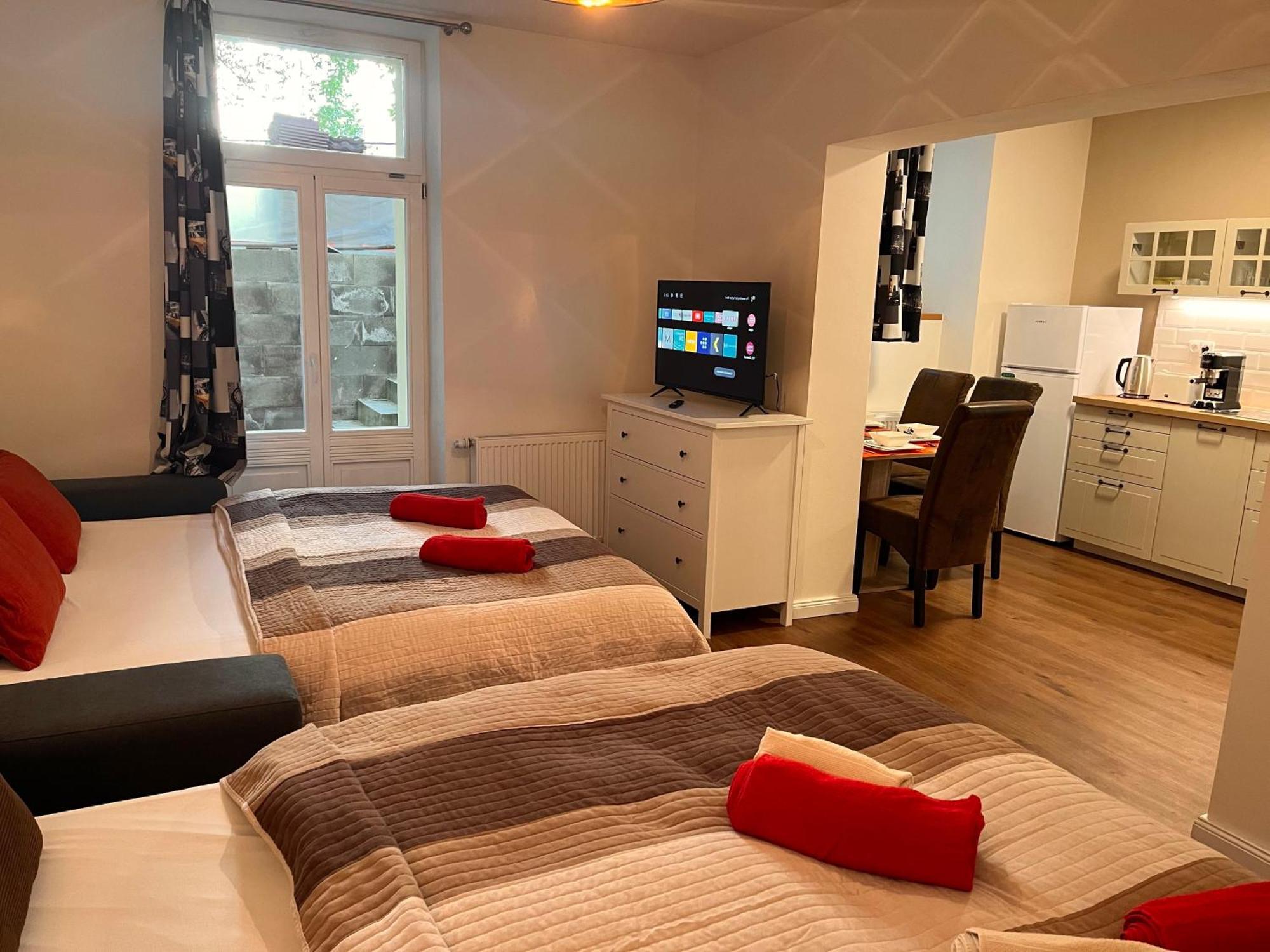 Amazing Apartment Zborovska 프라하 외부 사진