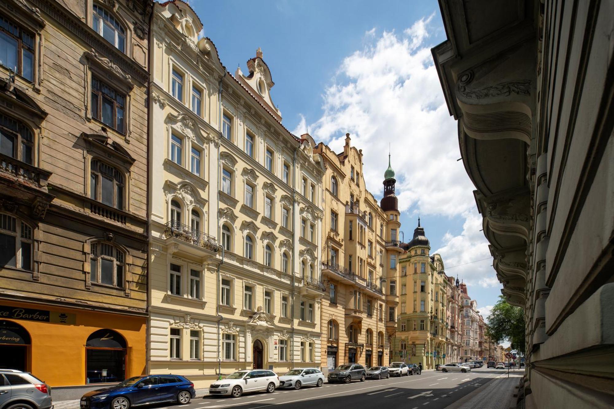 Amazing Apartment Zborovska 프라하 외부 사진