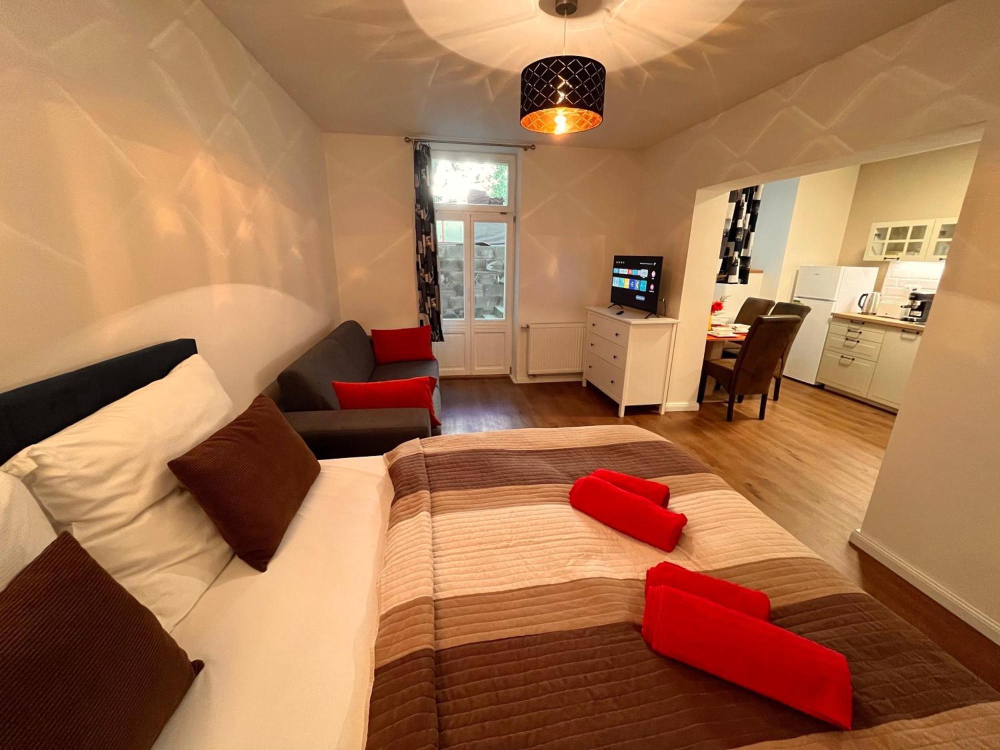 Amazing Apartment Zborovska 프라하 외부 사진