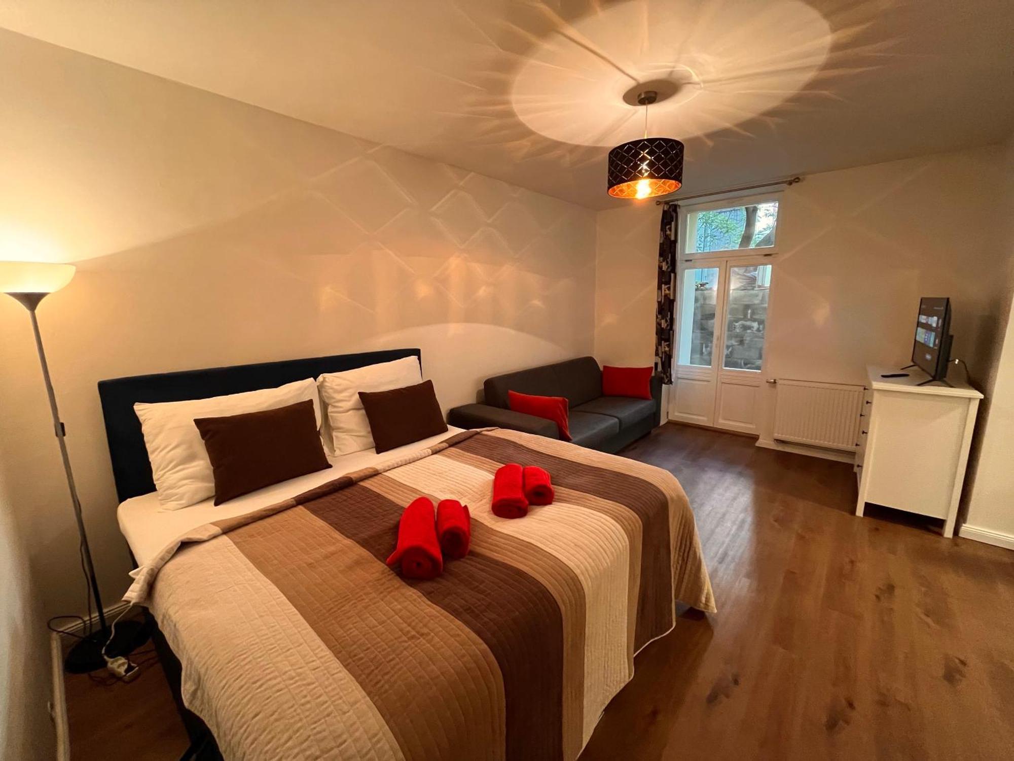 Amazing Apartment Zborovska 프라하 외부 사진
